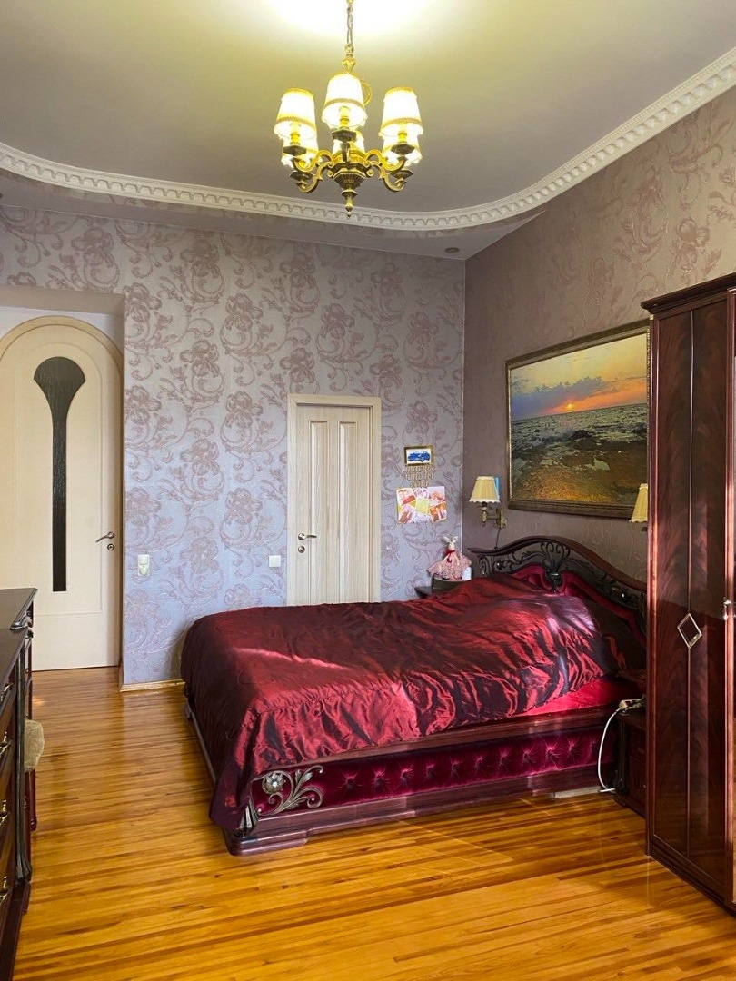 продажа многокомнатной квартиры номер A-174573 в Приморском районе, фото номер 6